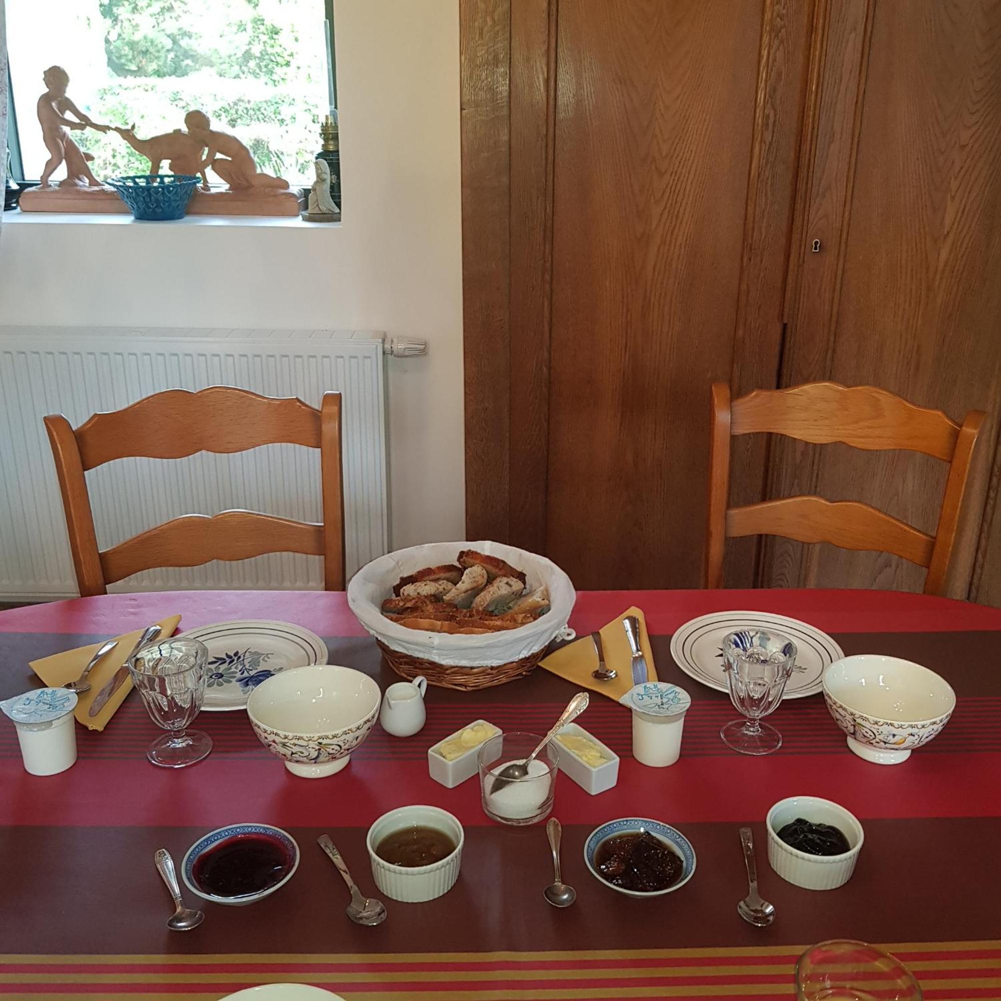 Le Jardin Bed & Breakfast Coudeville Bagian luar foto