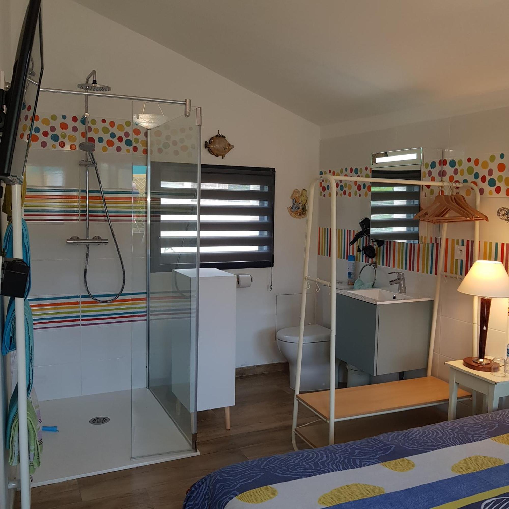 Le Jardin Bed & Breakfast Coudeville Bagian luar foto